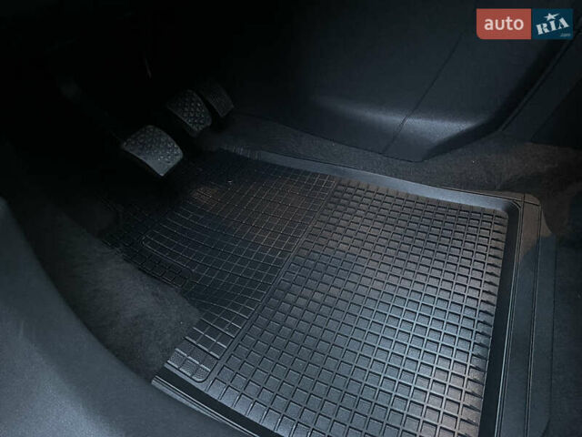 Синий Опель Зафира, объемом двигателя 1.6 л и пробегом 285 тыс. км за 6700 $, фото 45 на Automoto.ua