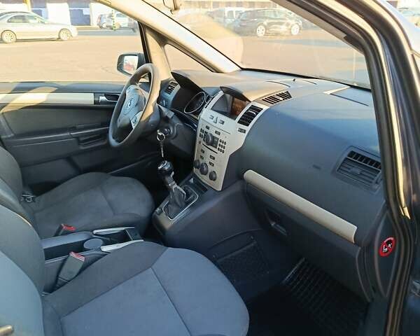 Синий Опель Зафира, объемом двигателя 1.6 л и пробегом 234 тыс. км за 5450 $, фото 12 на Automoto.ua