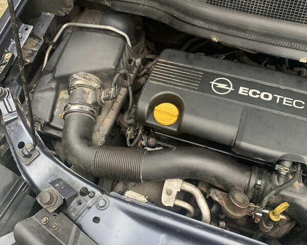 Синий Опель Зафира, объемом двигателя 1.69 л и пробегом 290 тыс. км за 5700 $, фото 26 на Automoto.ua