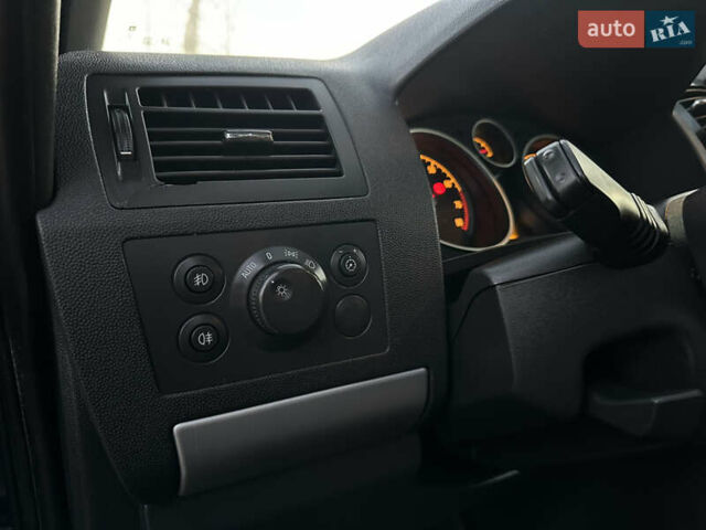 Синий Опель Зафира, объемом двигателя 1.8 л и пробегом 217 тыс. км за 7000 $, фото 22 на Automoto.ua