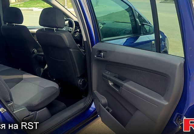 Синий Опель Зафира, объемом двигателя 1.8 л и пробегом 216 тыс. км за 6600 $, фото 12 на Automoto.ua