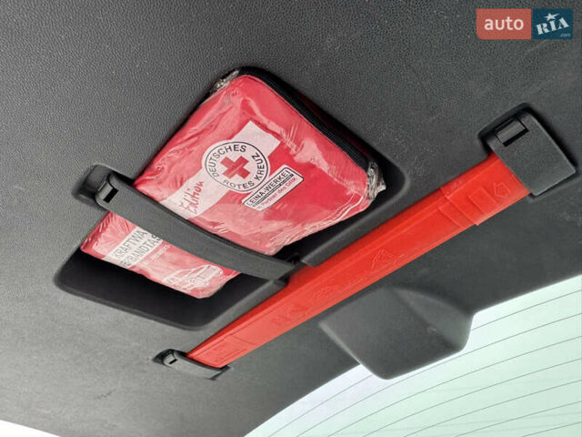 Синий Опель Зафира, объемом двигателя 1.6 л и пробегом 220 тыс. км за 6100 $, фото 23 на Automoto.ua