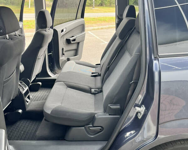 Синій Опель Зафіра, об'ємом двигуна 1.8 л та пробігом 179 тис. км за 6950 $, фото 35 на Automoto.ua