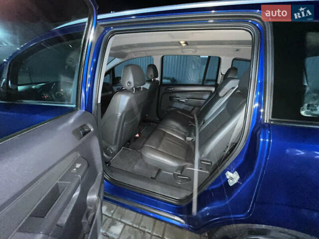 Синий Опель Зафира, объемом двигателя 1.9 л и пробегом 220 тыс. км за 8000 $, фото 11 на Automoto.ua