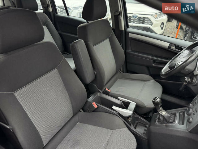 Синий Опель Зафира, объемом двигателя 1.6 л и пробегом 197 тыс. км за 6700 $, фото 14 на Automoto.ua