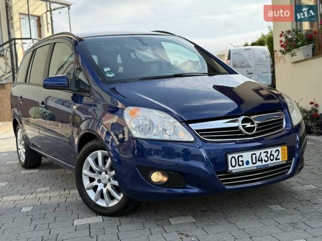 Синий Опель Зафира, объемом двигателя 1.6 л и пробегом 180 тыс. км за 6750 $, фото 4 на Automoto.ua