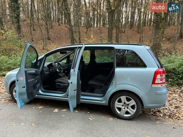 Синій Опель Зафіра, об'ємом двигуна 1.7 л та пробігом 212 тис. км за 7800 $, фото 3 на Automoto.ua