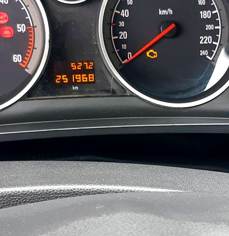 Синій Опель Зафіра, об'ємом двигуна 1.7 л та пробігом 251 тис. км за 6000 $, фото 9 на Automoto.ua