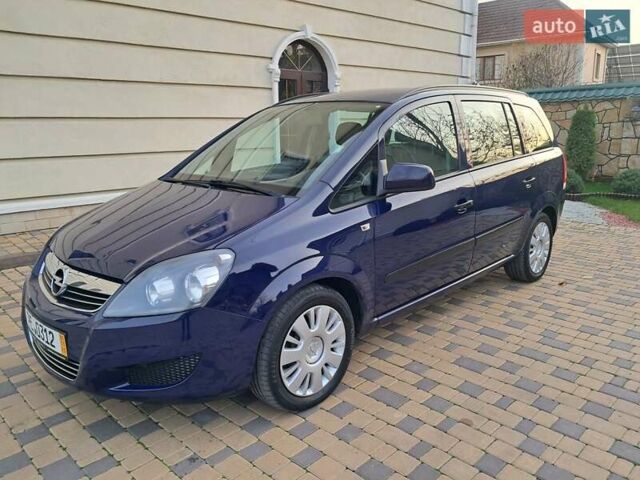 Синий Опель Зафира, объемом двигателя 1.6 л и пробегом 264 тыс. км за 5650 $, фото 5 на Automoto.ua