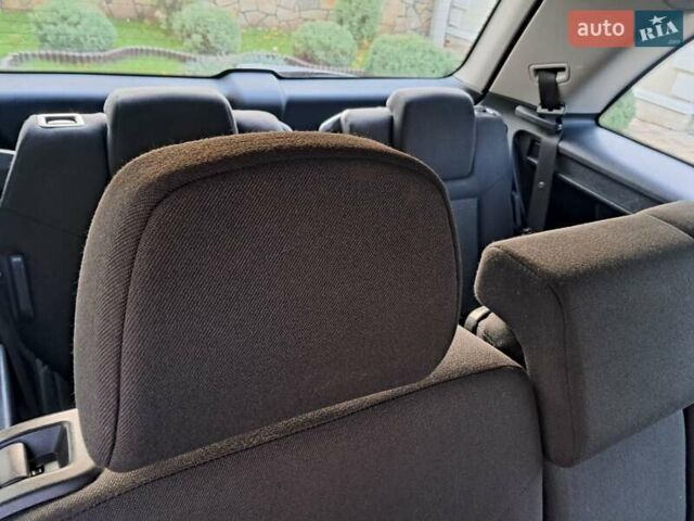 Синий Опель Зафира, объемом двигателя 1.6 л и пробегом 264 тыс. км за 5650 $, фото 37 на Automoto.ua