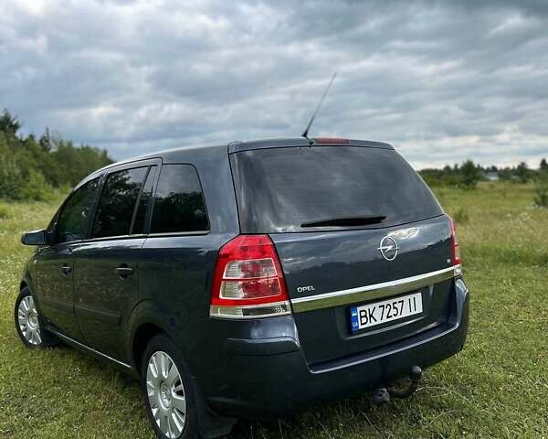 Синий Опель Зафира, объемом двигателя 1.8 л и пробегом 222 тыс. км за 5800 $, фото 3 на Automoto.ua
