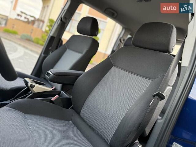 Синий Опель Зафира, объемом двигателя 1.6 л и пробегом 180 тыс. км за 6750 $, фото 46 на Automoto.ua