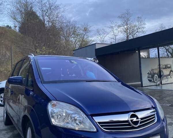 Синий Опель Зафира, объемом двигателя 1.9 л и пробегом 206 тыс. км за 7700 $, фото 3 на Automoto.ua