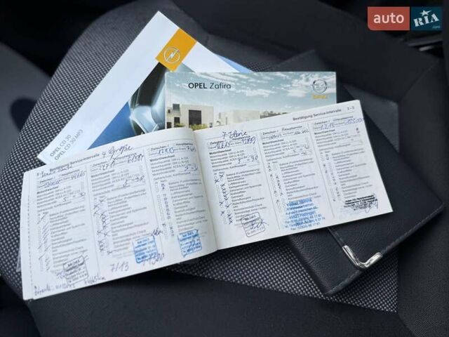 Синий Опель Зафира, объемом двигателя 1.6 л и пробегом 180 тыс. км за 6750 $, фото 82 на Automoto.ua