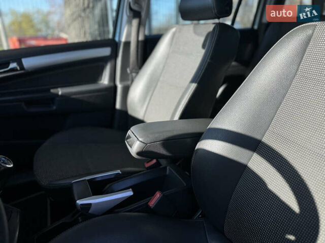 Синій Опель Зафіра, об'ємом двигуна 1.6 л та пробігом 225 тис. км за 6800 $, фото 24 на Automoto.ua