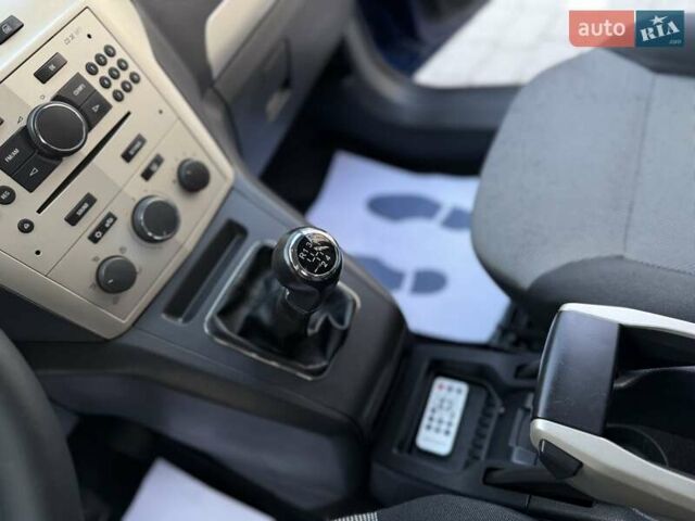 Синий Опель Зафира, объемом двигателя 1.6 л и пробегом 180 тыс. км за 6750 $, фото 43 на Automoto.ua