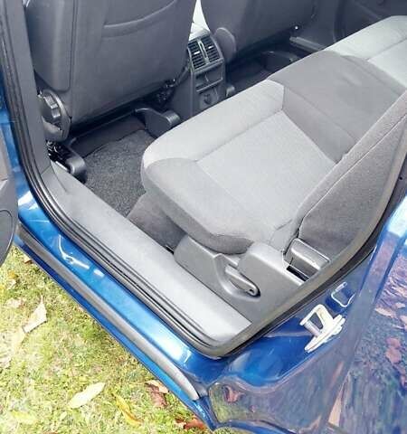 Синий Опель Зафира, объемом двигателя 1.6 л и пробегом 227 тыс. км за 6399 $, фото 14 на Automoto.ua