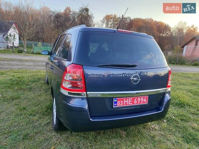 Синий Опель Зафира, объемом двигателя 1.6 л и пробегом 205 тыс. км за 7000 $, фото 11 на Automoto.ua