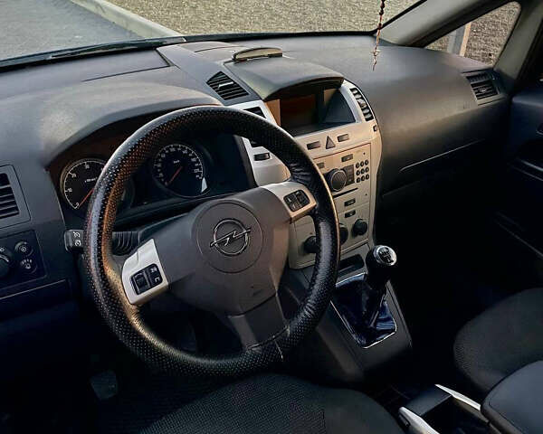 Опель Зафира 2009 в Буске на Automoto.ua Синий Опель Зафира, объемом двигателя 1.69 л и пробегом 571 тыс. км за 6700 $, фото 3 на Automoto.ua