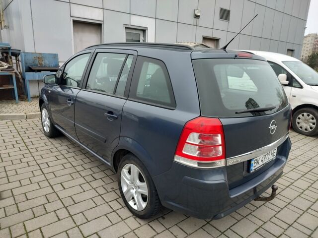 Синий Опель Зафира, объемом двигателя 1.7 л и пробегом 260 тыс. км за 6600 $, фото 3 на Automoto.ua