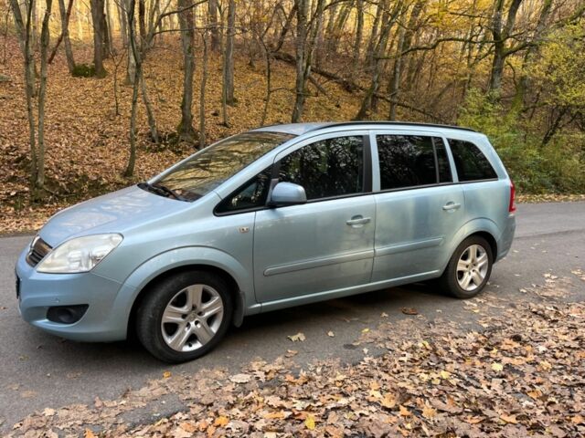 Синій Опель Зафіра, об'ємом двигуна 1.7 л та пробігом 212 тис. км за 7800 $, фото 3 на Automoto.ua