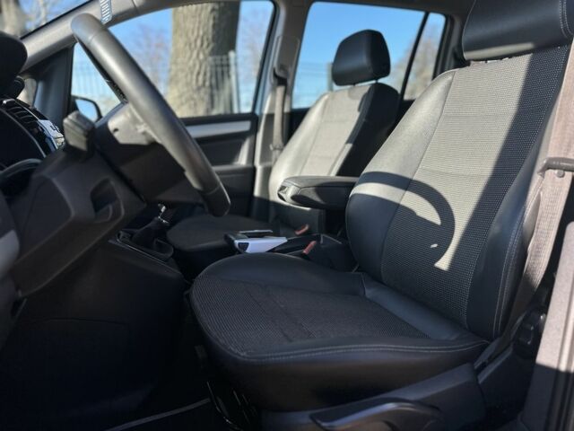 Синій Опель Зафіра, об'ємом двигуна 1.6 л та пробігом 225 тис. км за 6800 $, фото 5 на Automoto.ua