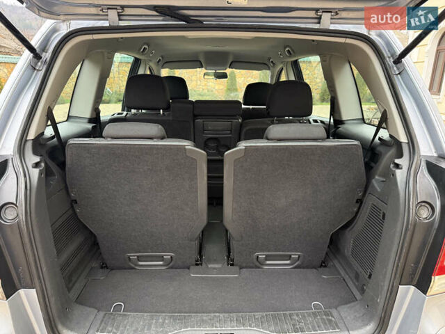 Синий Опель Зафира, объемом двигателя 1.8 л и пробегом 230 тыс. км за 6199 $, фото 25 на Automoto.ua