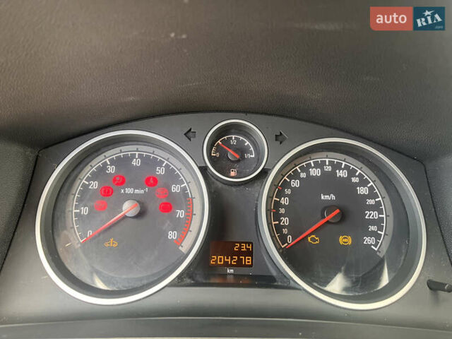 Синий Опель Зафира, объемом двигателя 1.6 л и пробегом 210 тыс. км за 4950 $, фото 26 на Automoto.ua