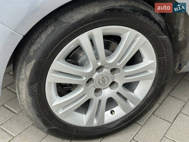 Синий Опель Зафира, объемом двигателя 1.8 л и пробегом 220 тыс. км за 6999 $, фото 25 на Automoto.ua