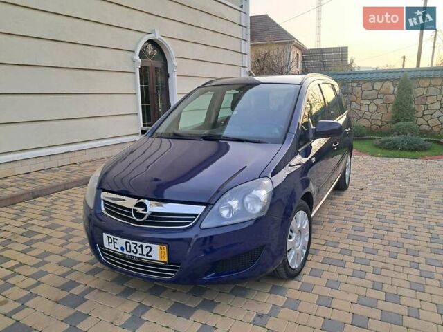 Синий Опель Зафира, объемом двигателя 1.6 л и пробегом 264 тыс. км за 5650 $, фото 2 на Automoto.ua