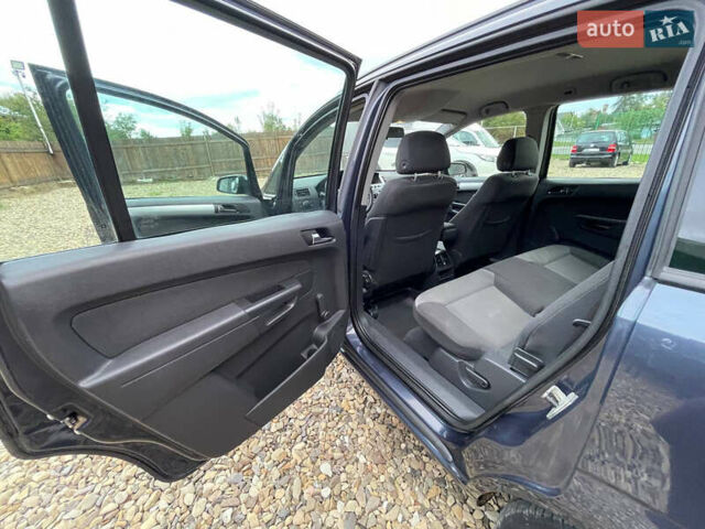 Синій Опель Зафіра, об'ємом двигуна 1.69 л та пробігом 220 тис. км за 6500 $, фото 15 на Automoto.ua