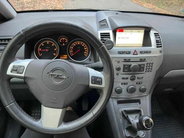 Синій Опель Зафіра, об'ємом двигуна 1.7 л та пробігом 212 тис. км за 7800 $, фото 5 на Automoto.ua