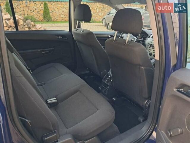 Синий Опель Зафира, объемом двигателя 1.6 л и пробегом 264 тыс. км за 5650 $, фото 38 на Automoto.ua