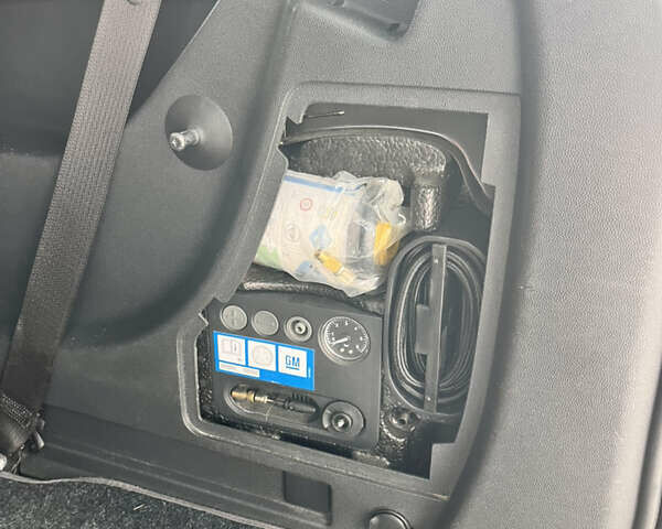 Синій Опель Зафіра, об'ємом двигуна 1.8 л та пробігом 179 тис. км за 6950 $, фото 39 на Automoto.ua