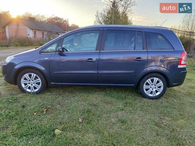 Синий Опель Зафира, объемом двигателя 1.6 л и пробегом 205 тыс. км за 7000 $, фото 7 на Automoto.ua