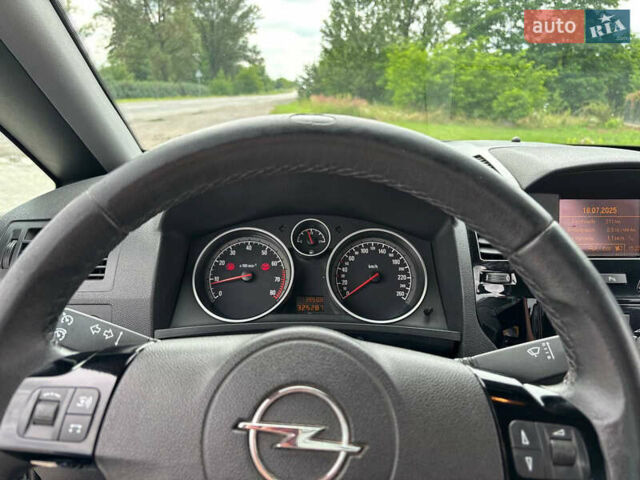 Синий Опель Зафира, объемом двигателя 1.8 л и пробегом 325 тыс. км за 6200 $, фото 14 на Automoto.ua