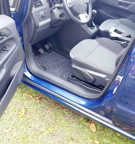 Синий Опель Зафира, объемом двигателя 1.6 л и пробегом 227 тыс. км за 6399 $, фото 19 на Automoto.ua