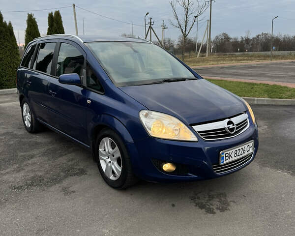 Синий Опель Зафира, объемом двигателя 1.7 л и пробегом 294 тыс. км за 4800 $, фото 9 на Automoto.ua