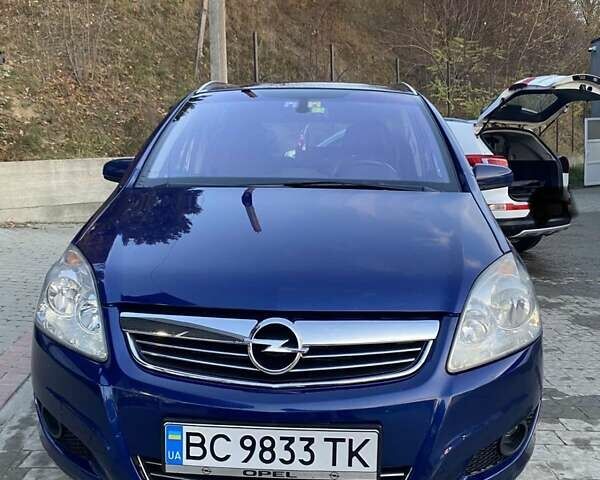 Синий Опель Зафира, объемом двигателя 1.9 л и пробегом 206 тыс. км за 7700 $, фото 2 на Automoto.ua