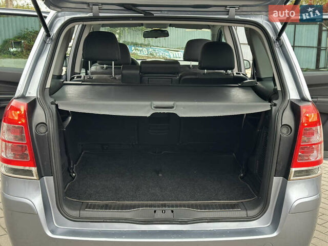 Синий Опель Зафира, объемом двигателя 1.8 л и пробегом 220 тыс. км за 6999 $, фото 30 на Automoto.ua