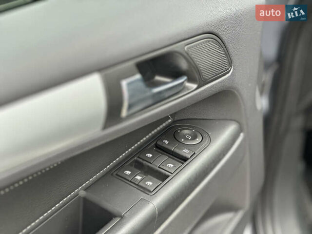 Синий Опель Зафира, объемом двигателя 1.8 л и пробегом 220 тыс. км за 6999 $, фото 7 на Automoto.ua