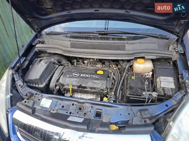 Синій Опель Зафіра, об'ємом двигуна 1.8 л та пробігом 226 тис. км за 6400 $, фото 9 на Automoto.ua