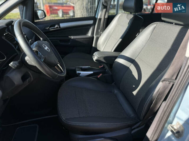 Синій Опель Зафіра, об'ємом двигуна 1.6 л та пробігом 225 тис. км за 6800 $, фото 23 на Automoto.ua