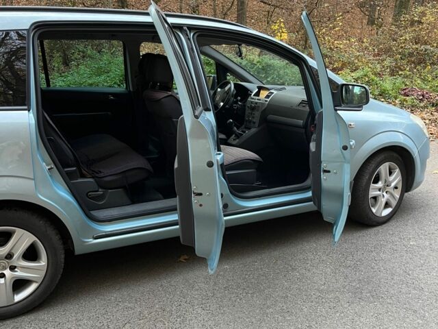 Синій Опель Зафіра, об'ємом двигуна 1.7 л та пробігом 212 тис. км за 7800 $, фото 10 на Automoto.ua