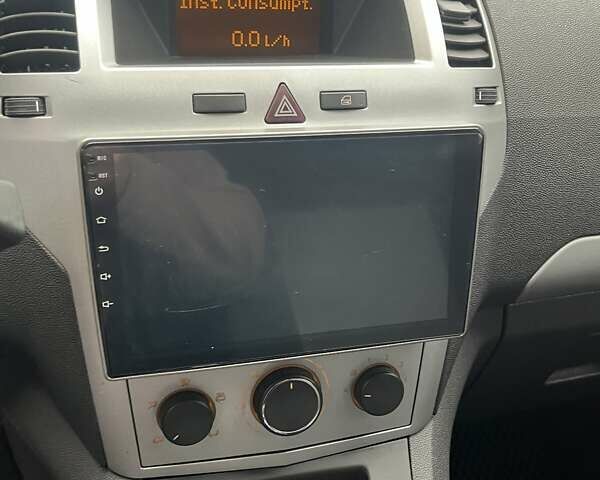 Синий Опель Зафира, объемом двигателя 1.9 л и пробегом 277 тыс. км за 6500 $, фото 3 на Automoto.ua