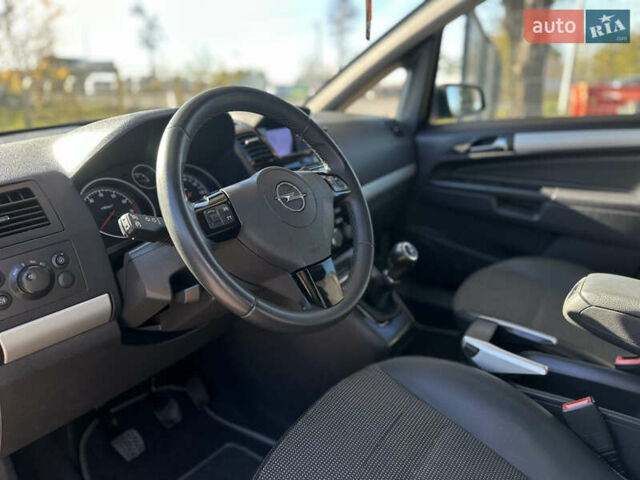 Синій Опель Зафіра, об'ємом двигуна 1.6 л та пробігом 225 тис. км за 6800 $, фото 21 на Automoto.ua