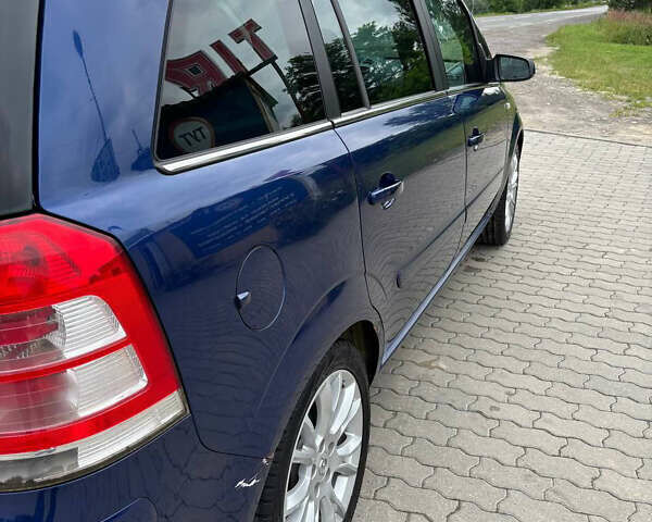 Синий Опель Зафира, объемом двигателя 1.8 л и пробегом 325 тыс. км за 6200 $, фото 3 на Automoto.ua