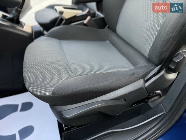 Синий Опель Зафира, объемом двигателя 1.6 л и пробегом 180 тыс. км за 6750 $, фото 48 на Automoto.ua