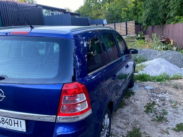 Синій Опель Зафіра, об'ємом двигуна 1.7 л та пробігом 287 тис. км за 5600 $, фото 3 на Automoto.ua