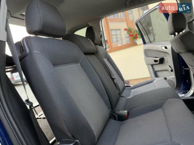 Синий Опель Зафира, объемом двигателя 1.6 л и пробегом 180 тыс. км за 6750 $, фото 72 на Automoto.ua